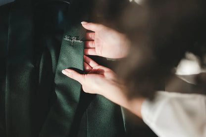 SIGNATURE LAPEL PIN